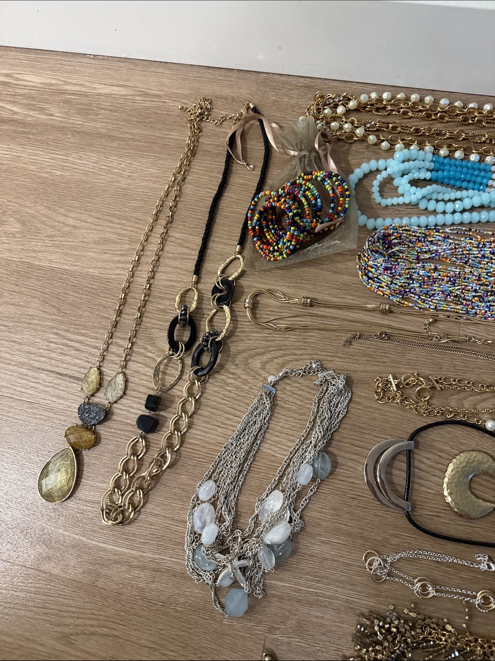 Jewelry bundle - Picture 2 of 5
